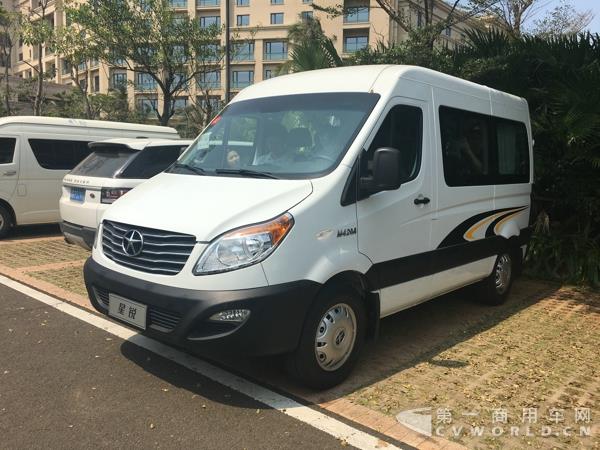 二代江淮星銳4系短軸車型，搭載江淮2.0T+國五汽油發(fā)動機2.jpg