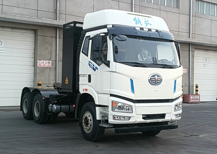 解放J6P換電式純電動(dòng)半掛牽引車.jpg