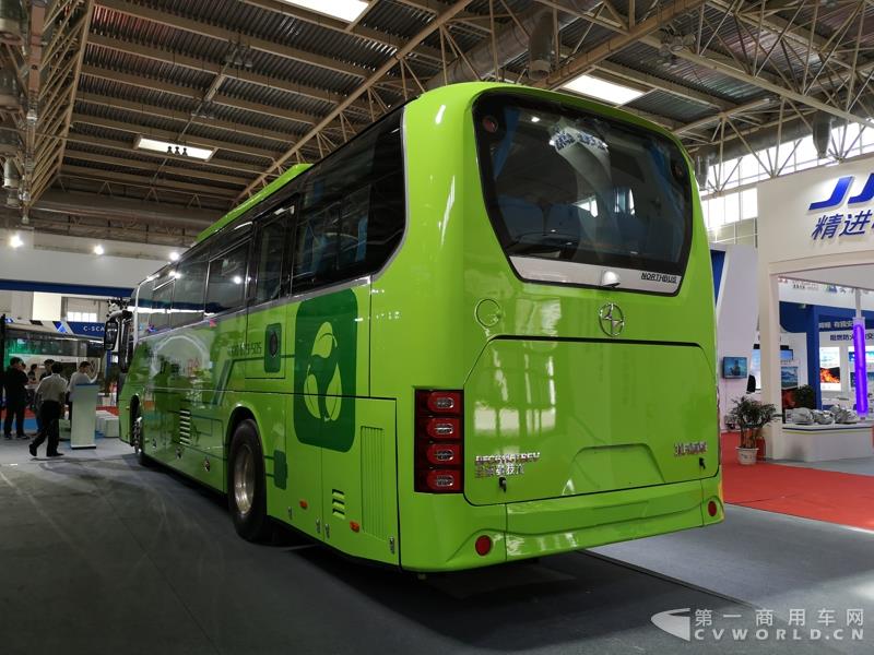 北方客車(chē)BFC6115TBEV純電動(dòng)旅游團(tuán)體車(chē)